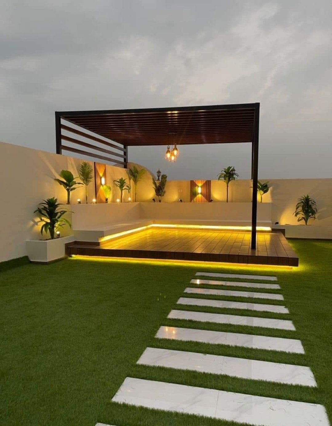 Decks pool project in Florida